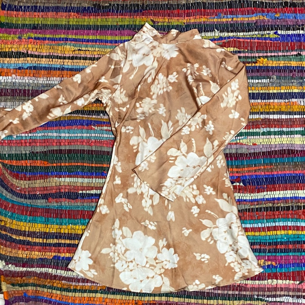 Forever 21 Tan Floral Long Sleeve Dress